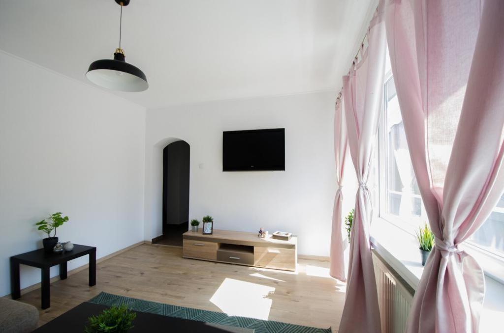 Bright Apartment Near Cismigiu And Old Town บูคาเรสต์ ภายนอก รูปภาพ
